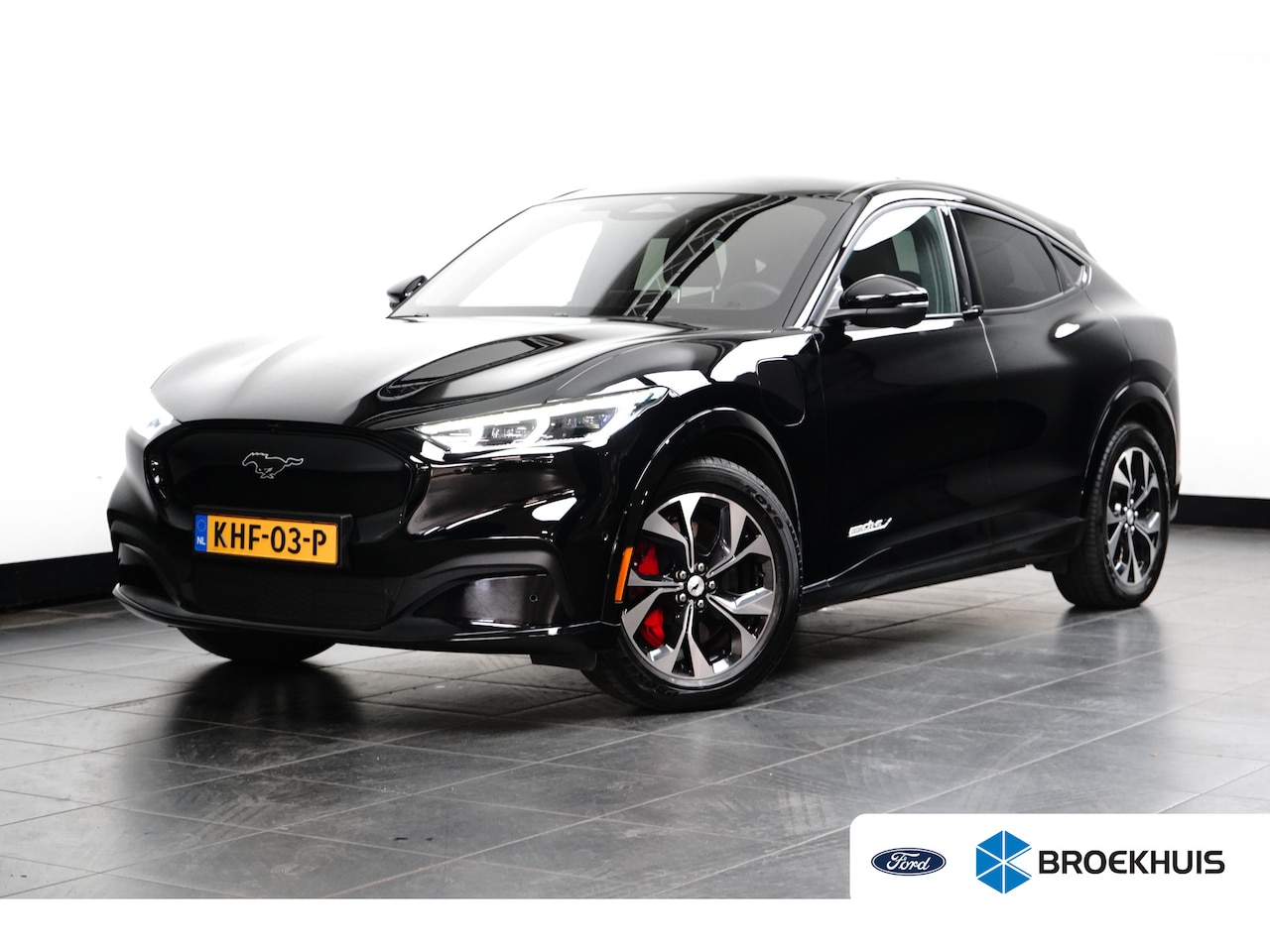 Ford Mustang Mach-E - Extended Premium RWD 98 kWh | SOH 97,5% | Pano-dak | B&O audio | 360 Camera | Elektr. Klep - AutoWereld.nl