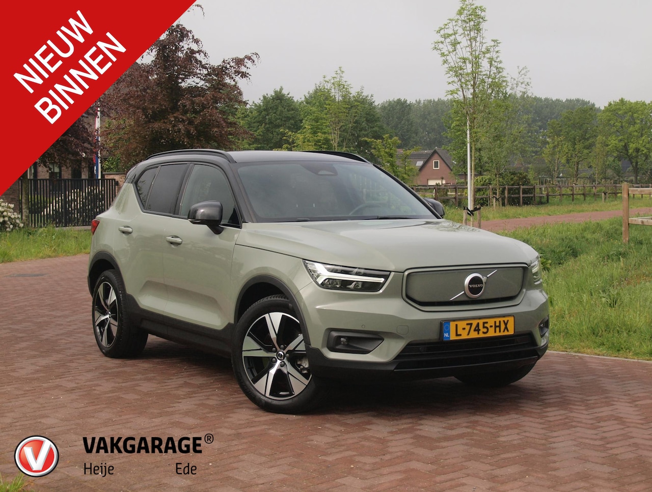 Volvo XC40 - Recharge P8 AWD R-Design | Camera | Warmtepomp | Apple Carplay | Cruise Control | - AutoWereld.nl