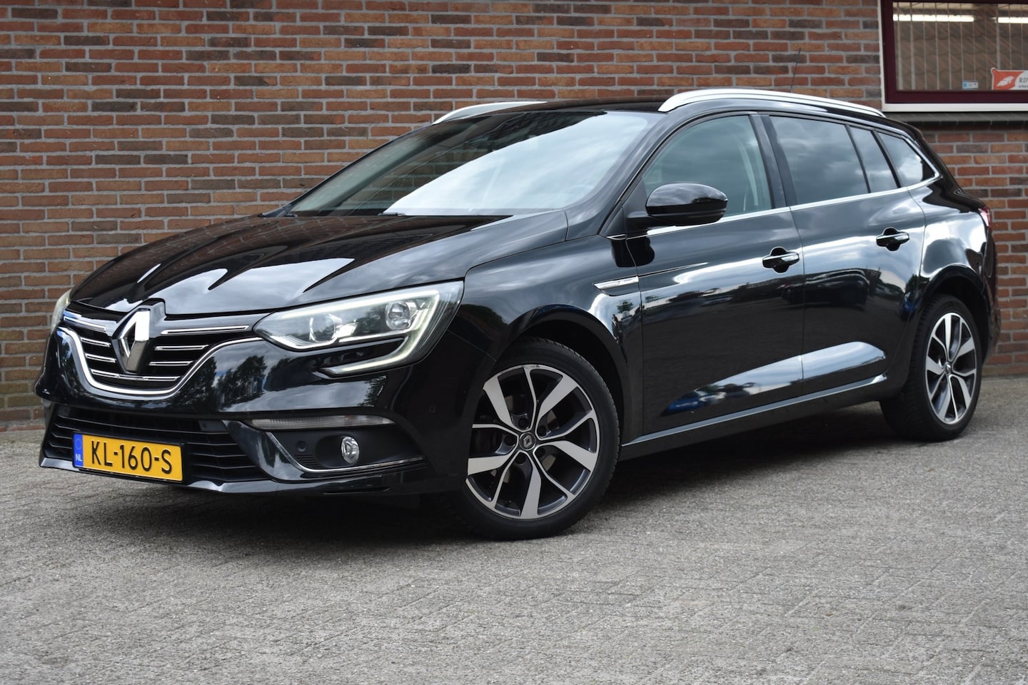 Renault Mégane Estate - 1.2 TCe Bose '16 Navi Clima Cruise Inruil mogelijk - AutoWereld.nl