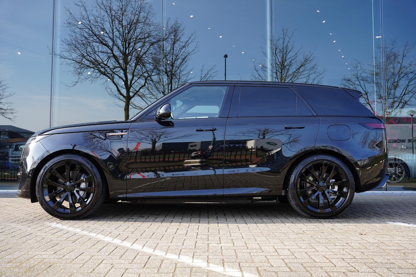 Land Rover Range Rover Sport - P460 E Dynamic SE GERESERVEERD - AutoWereld.nl