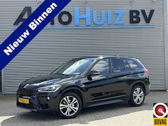 BMW X1 - sDrive18i Executive Sportstoelen LED Trekhaak 18 Inch Navigatie Stoelverwarming Lendesteun