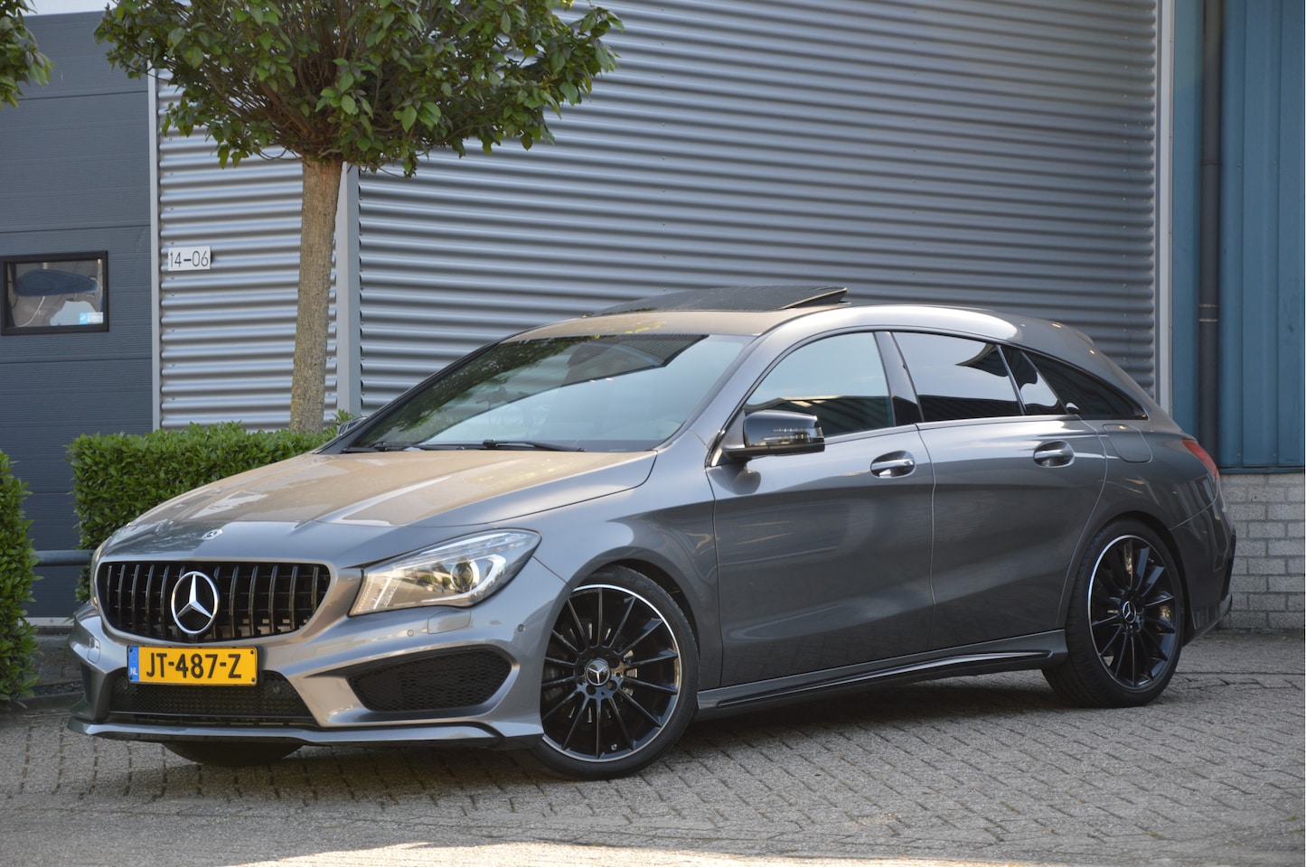 Mercedes-Benz CLA-klasse Shooting Brake - 180 AMG-LINE | XENON | 19"VELGEN | CAMERA | ENZ - AutoWereld.nl