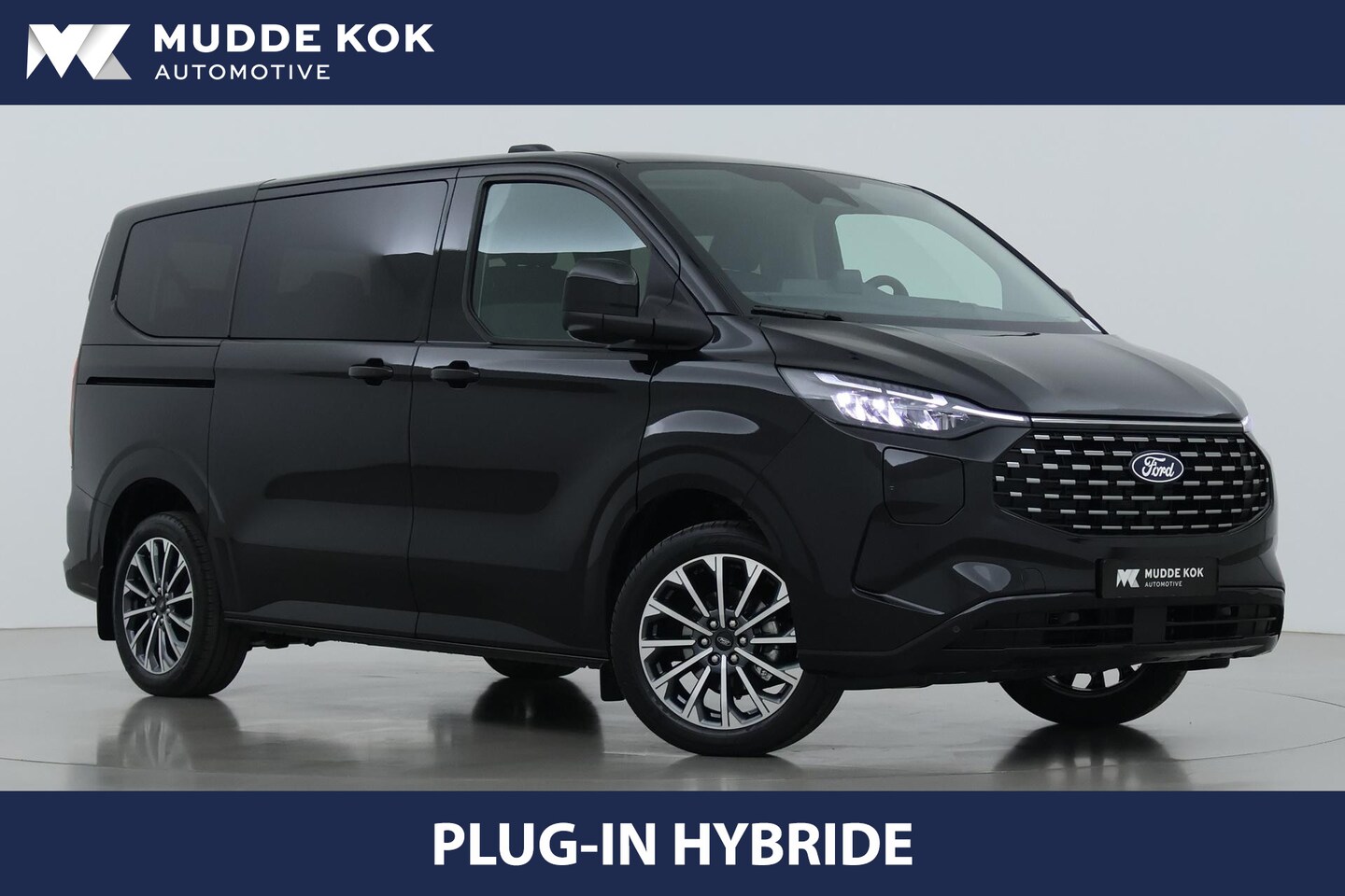 Ford Transit Custom Tourneo - 340 2.5 PHEV L1H1 Titanium X | 8P | Panoramadak | ACC | Elektrische Schuifdeuren | Trekhaa - AutoWereld.nl