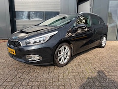 Kia Cee'd Sportswagon - 1.6 GDI ComfortLine, Navi, Cruise, Camera, PDC