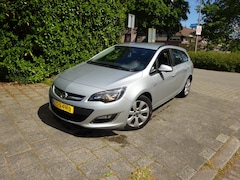 Opel Astra Sports Tourer - 1.7 CDTi Cosmo met APK