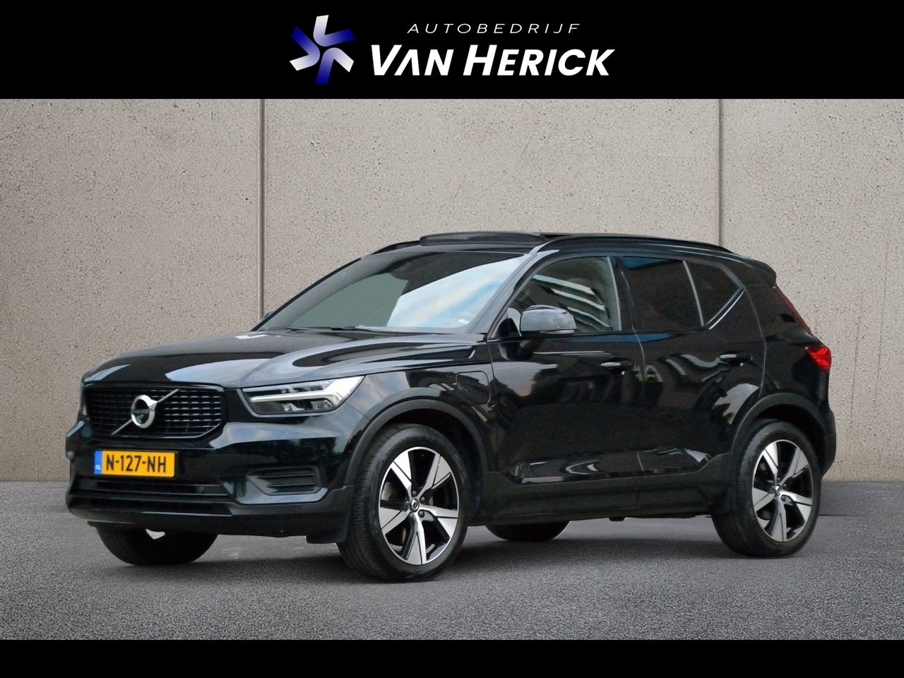 Volvo XC40 - 1.5 T5 Recharge R-Design | Leder | Panoramadak | Harman Kardon - AutoWereld.nl
