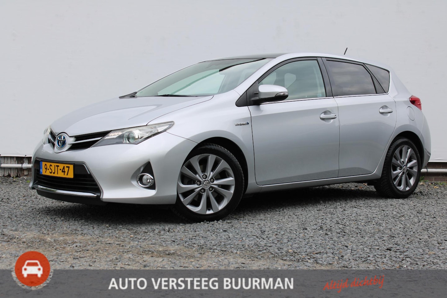 Toyota Auris - 1.8 Hybrid Dynamic Automaat, Panoramadak, Achteruitrijcamera, All-Seasons, Dealeronderhoud - AutoWereld.nl