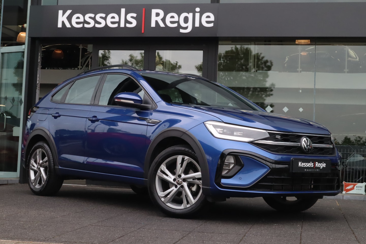 Volkswagen Taigo - 1.0 TSI R-Line | IQ | ACC | Keyless | Camera | Stoelverwarming | CarPlay | Navi | 17” - AutoWereld.nl