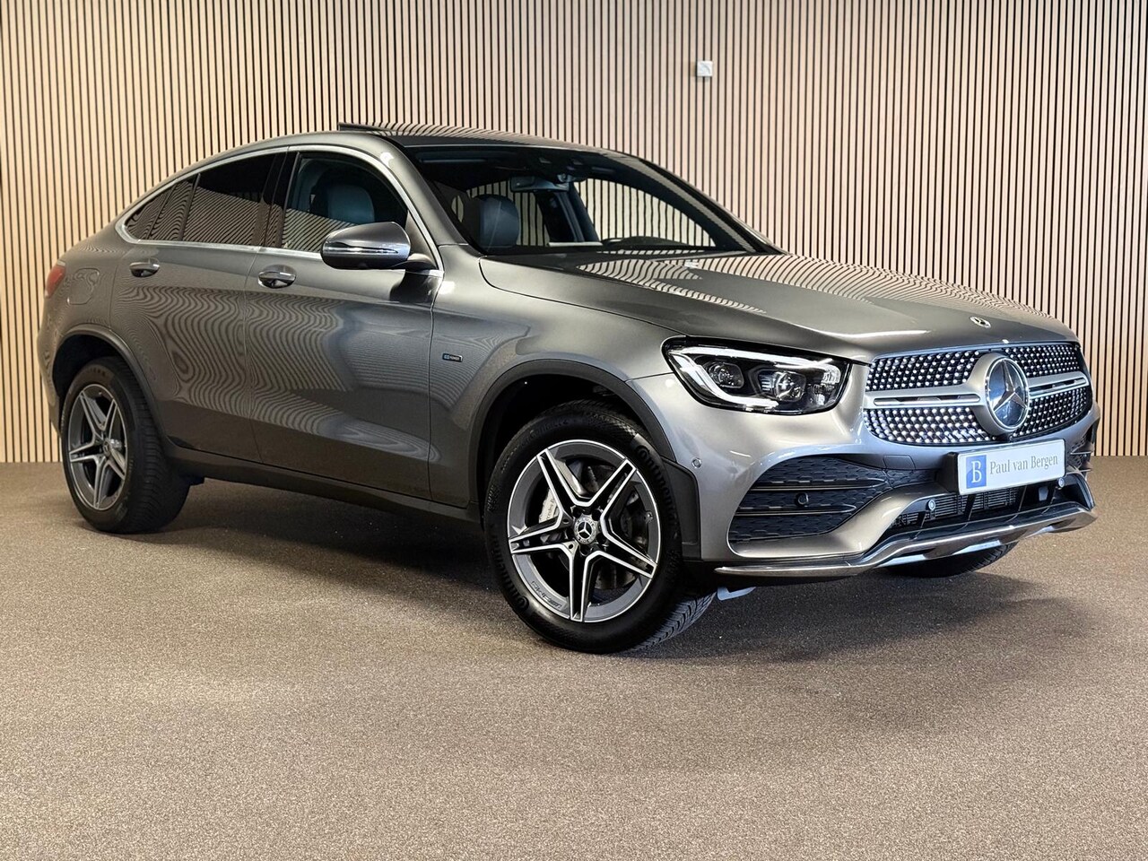 Mercedes-Benz GLC-klasse Coupé - 300e 4 Matic AMG STYLING-SCHUIFDAK-TREKHAAK-SOUND-360 CAMERA-COMPLEET - AutoWereld.nl
