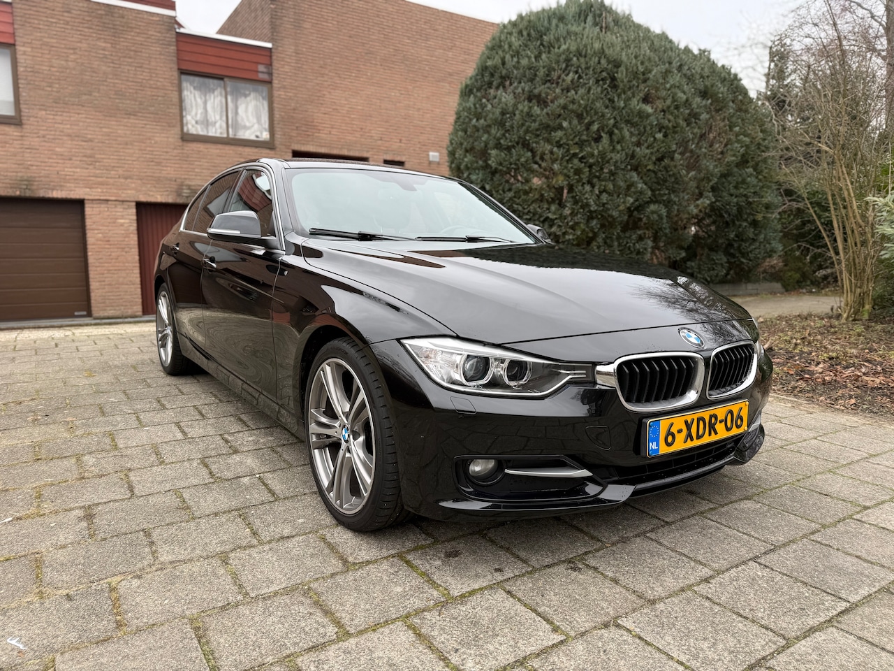 BMW 3-serie - 316i High Executive BMW Sport - AutoWereld.nl