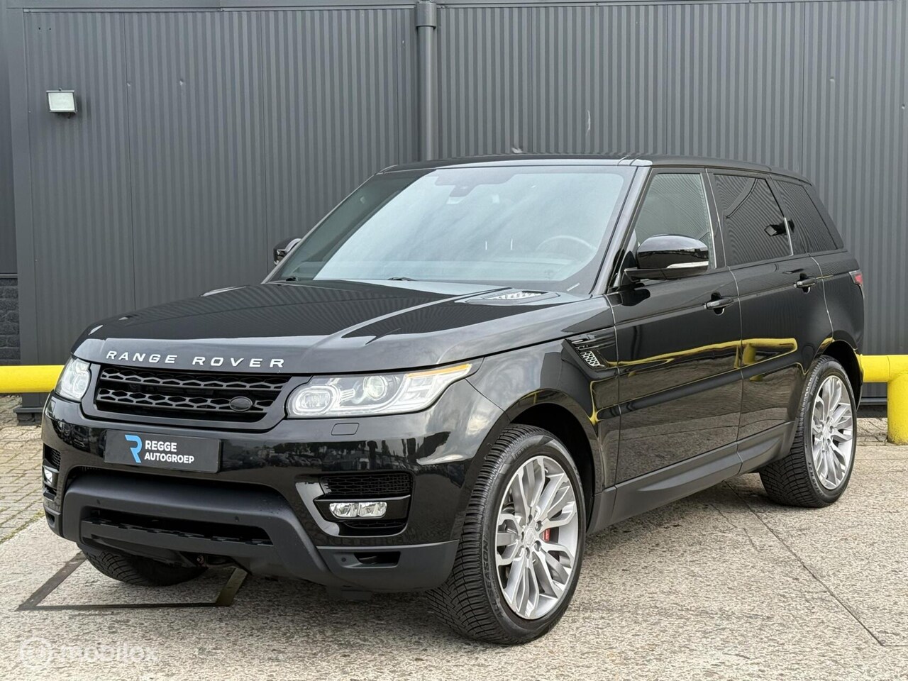 Land Rover Range Rover Sport - 4.4 SDV8 HSE Dynamic PANODAK - AutoWereld.nl