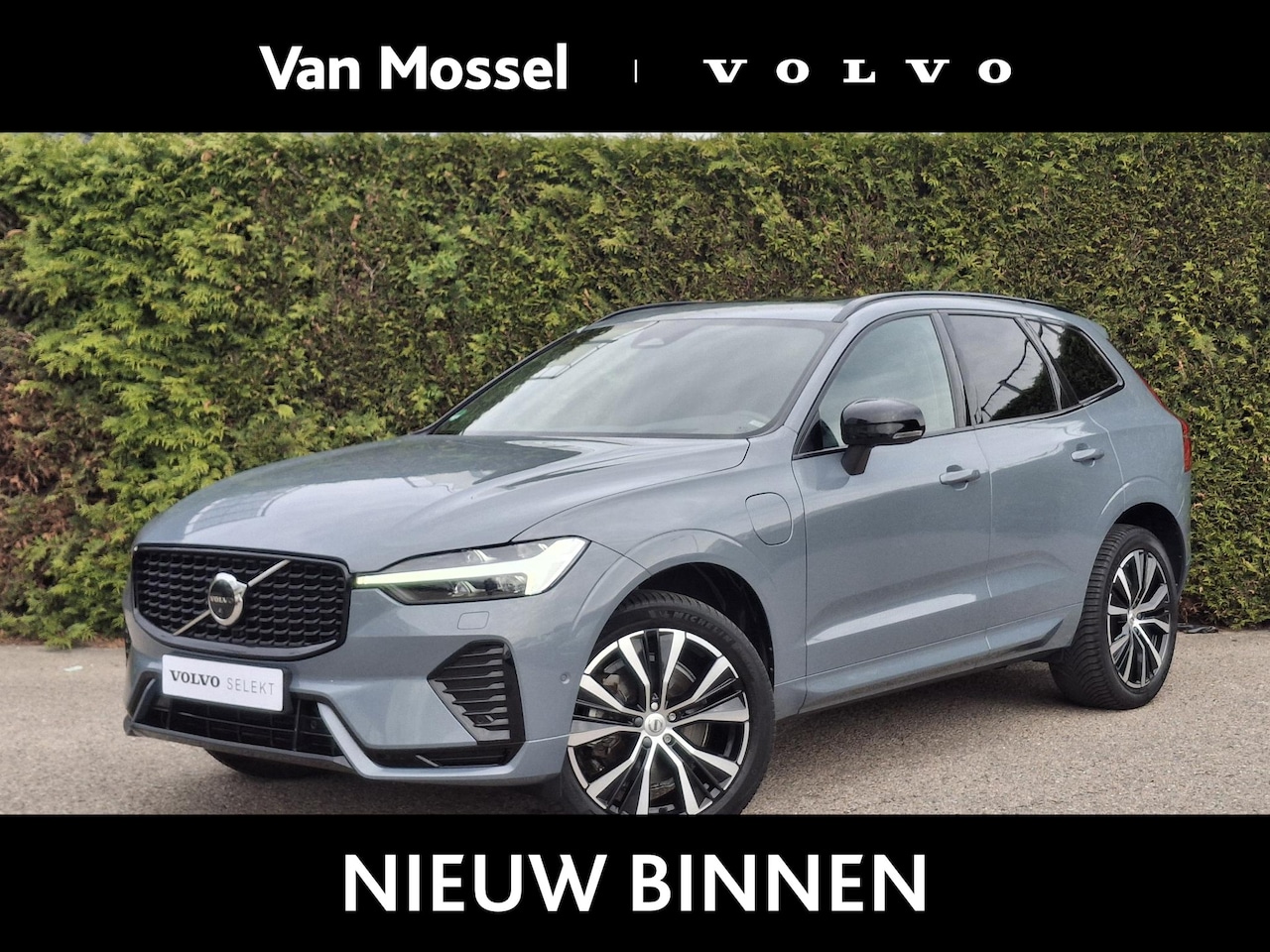 Volvo XC60 - 2.0 T8 Plug-in hybrid AWD Ultimate Dark | Panoramadak | 360 camera | Stoel/Stuur Verwarmin - AutoWereld.nl