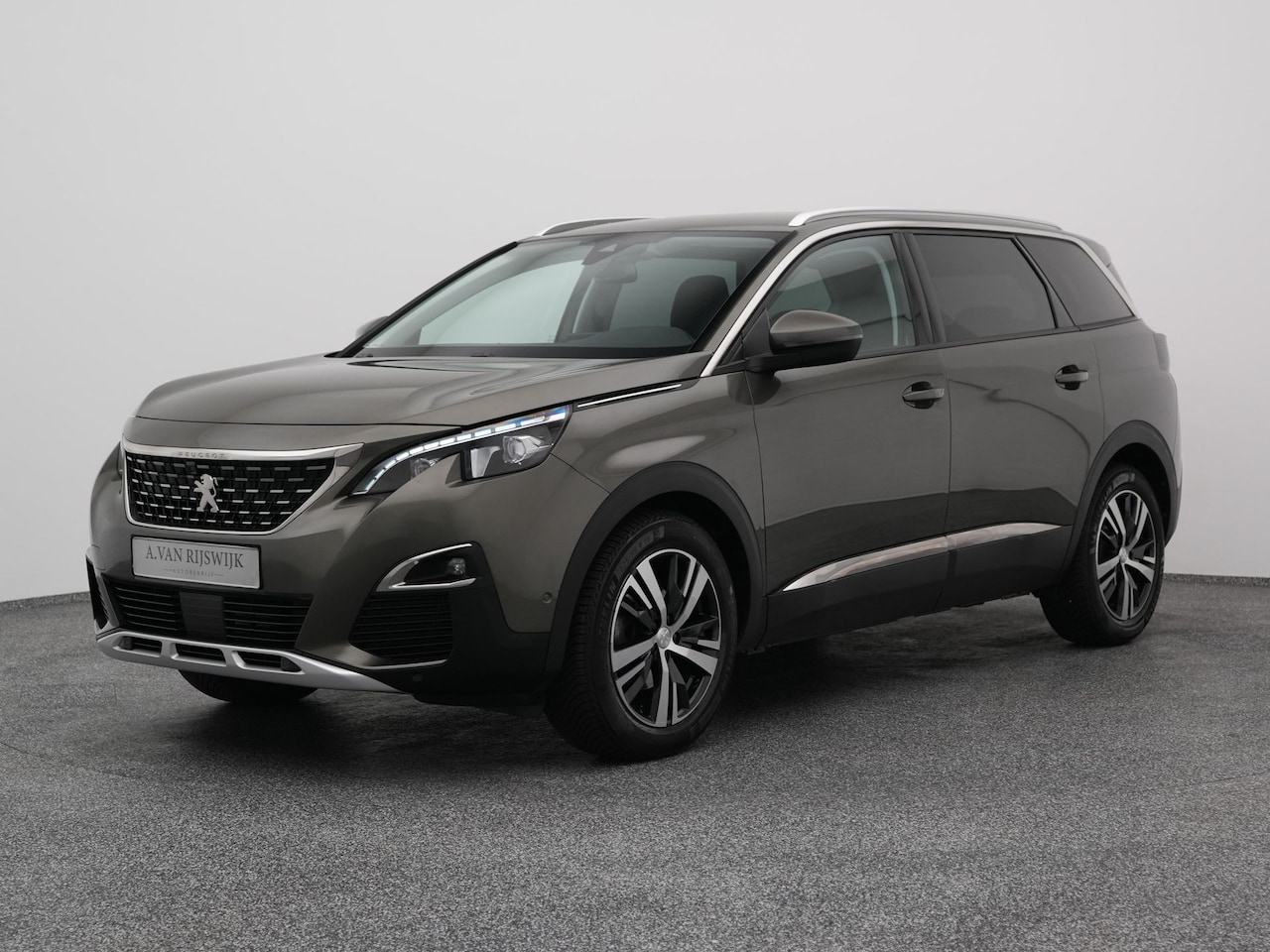 Peugeot 5008 - 1.2 PureTech 130 PK Automaat Allure 7-Pers. | 360° | KEYLESS | TREKHAAK OFFLINE NOODLOOP T - AutoWereld.nl