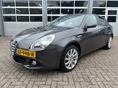 Alfa Romeo Giulietta - 1.4 T Dist.Lusso/Org-Nl/1eEig./Trekhaak/Automaat/Cruise/Airco