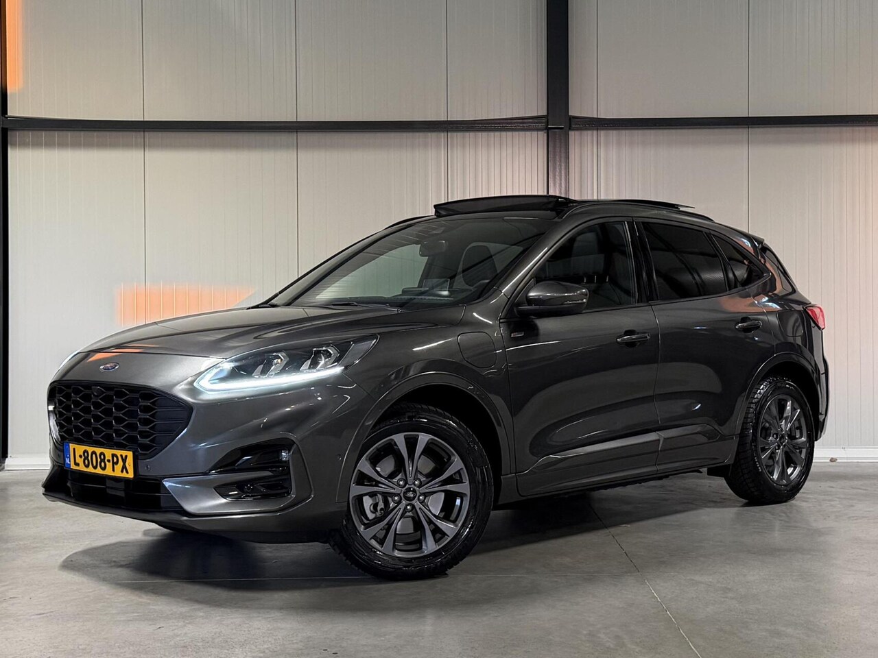 Ford Kuga - 2.5 PHEV ST-Line X Pano Trekhaak B&O Camera Winter - AutoWereld.nl