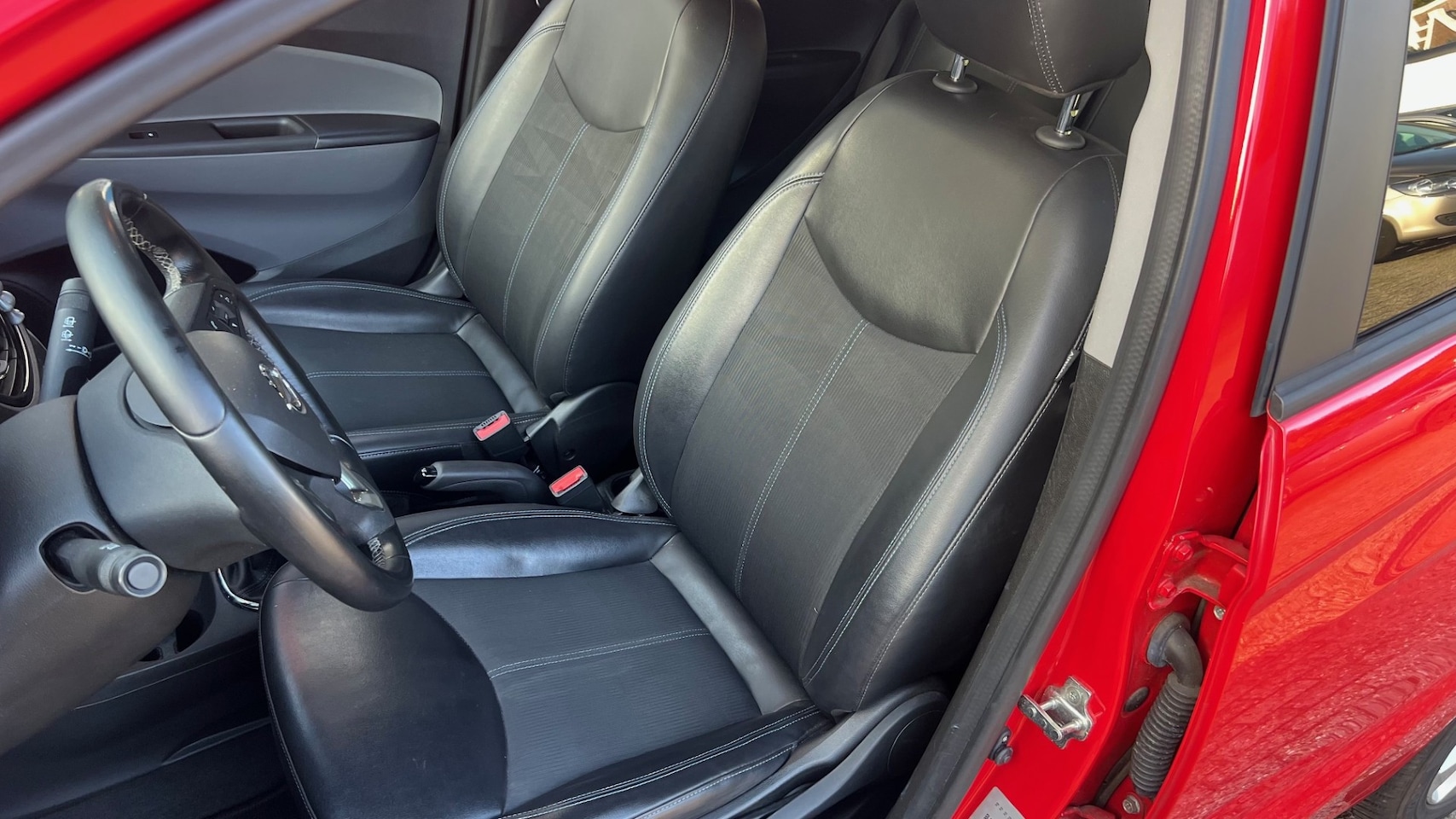 Opel Karl - 1.0 ecoFLEX Selection Innovation uitvoering