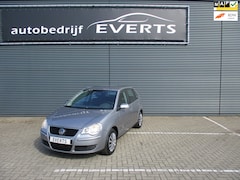 Volkswagen Polo - 1.4-16V Comfortline Apk 19-05-2027 Airco elektrisch pakket nette auto met boekjes nu meene