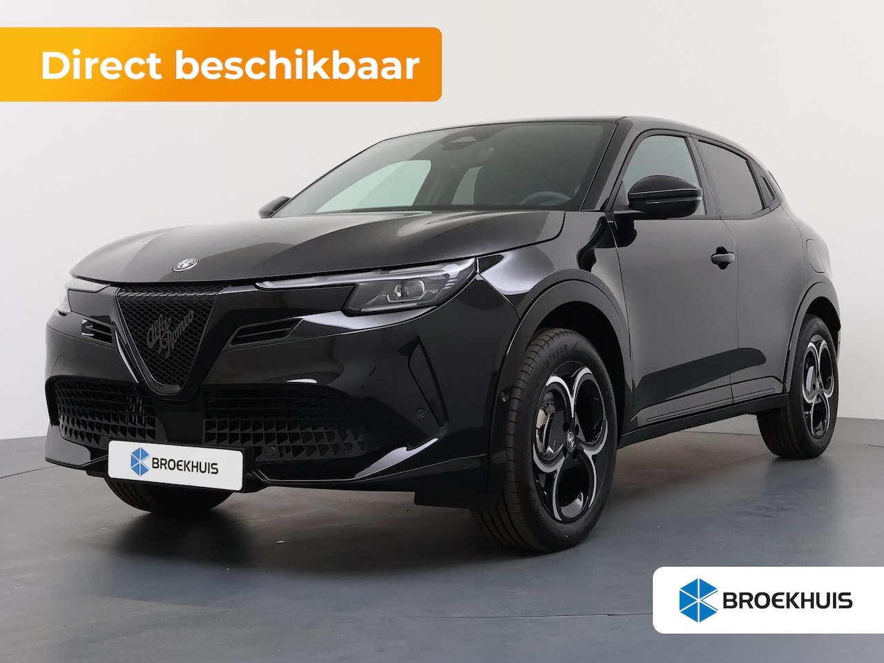 Alfa Romeo Junior - Ibrida Ti | 18" lichtmetalen velgen - Fori | Elektrisch bediend panoramisch schuifdak | Te - AutoWereld.nl