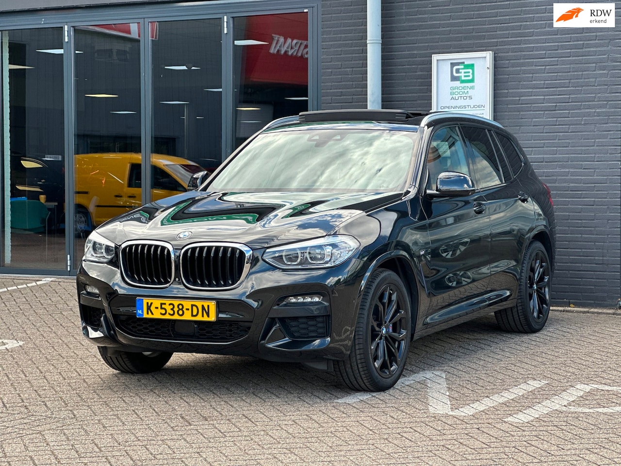 BMW X3 - XDrive30i High Executive/1STE EIG/PANO-DAK/CAMERA/NL-AUTO NAP!! - AutoWereld.nl