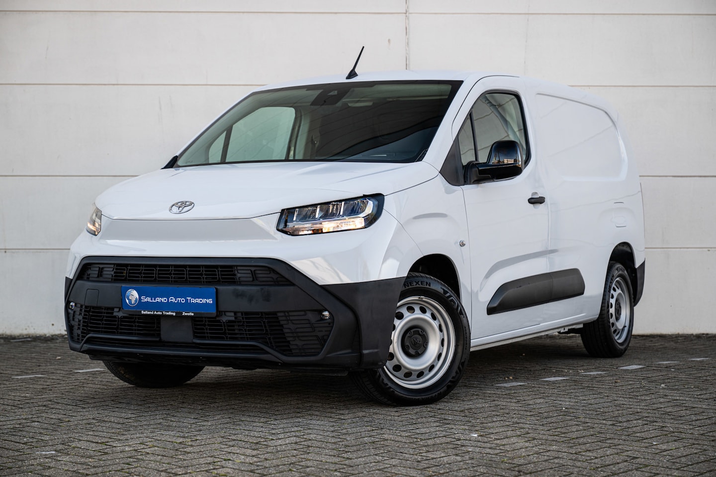 Toyota ProAce City - 1.2 Turbo Challenger L2 Long 3-PRS |Navi|Camera|Carplay|NW Model| - AutoWereld.nl