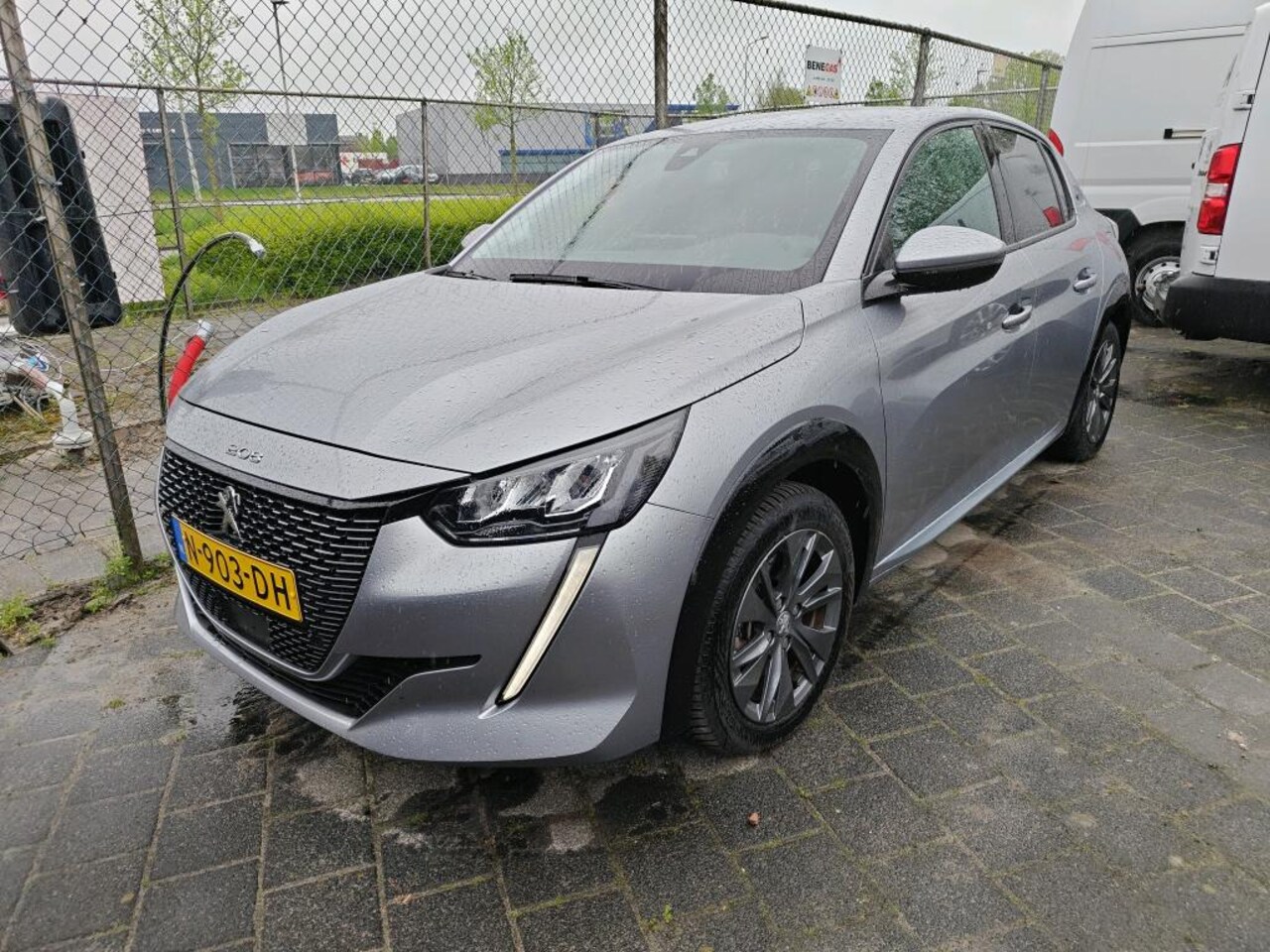 Peugeot e-208 - EV Allure Pack 50 kWh | Navigatie | Achteruitrijcamera | Climate Control | Apple Carplay & - AutoWereld.nl