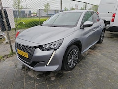 Peugeot e-208 - EV Allure Pack 50 kWh | Navigatie | Achteruitrijcamera | Climate Control | Apple Carplay &