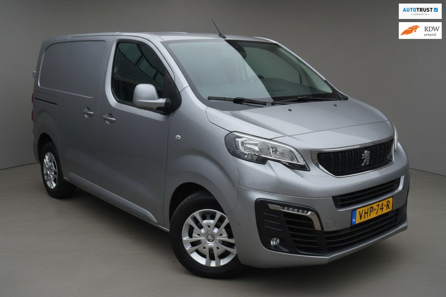 Peugeot Expert - Keyless|Blindspot|Trekhaak|PDC - AutoWereld.nl