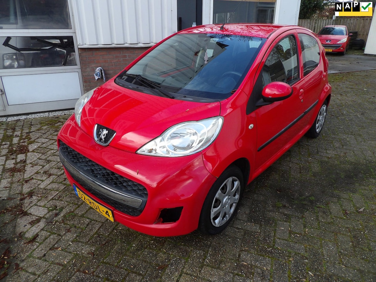 Peugeot 107 - 1.0-12V XS geen riem maar ketting - AutoWereld.nl