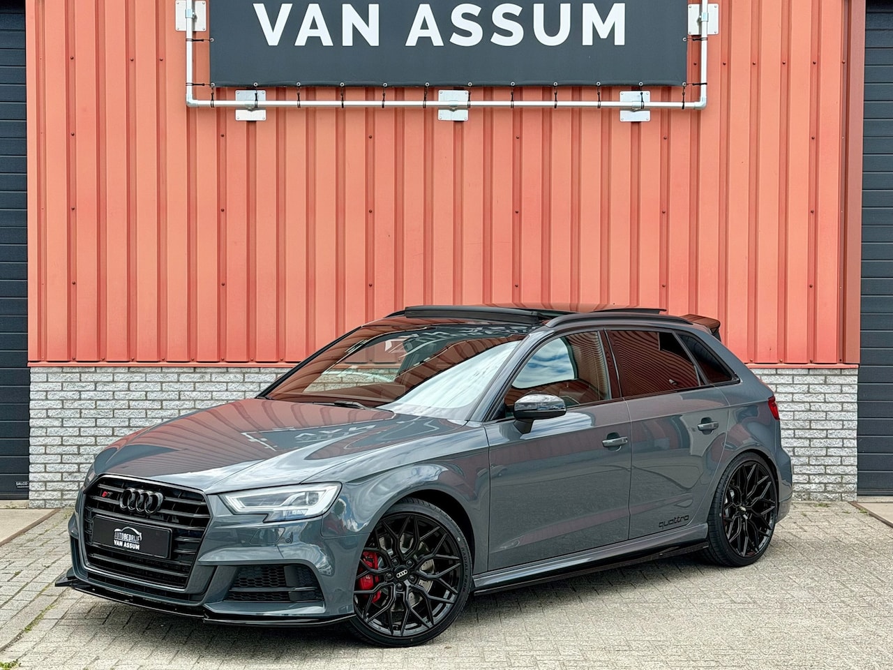 Audi S3 - Sportback 2.0 TFSI S3 quattro Virtual Pano Camera 19" - AutoWereld.nl