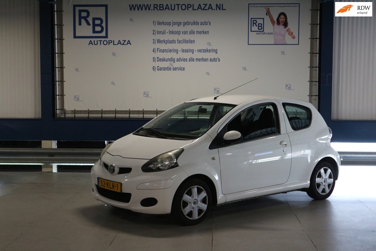 Toyota Aygo - 1.0-12V Comfort / AIRCO / WHITE PACK / NAP KM STAND / APK 2027 ! ! ! - AutoWereld.nl