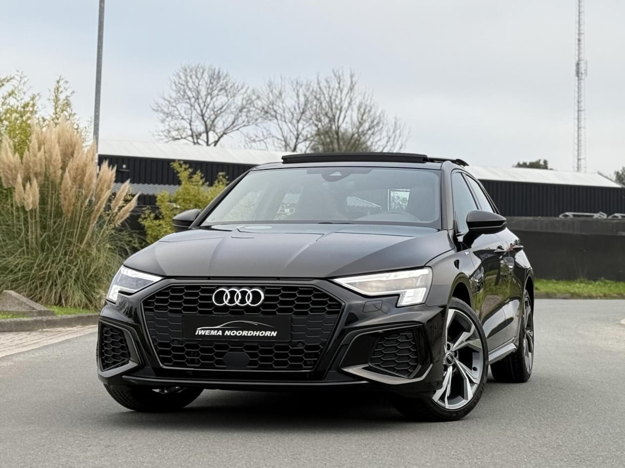 Audi A3 Sportback - 35 TFSI S-line Automaat|Panoramadak|Matrix LED|Keyless|Camera|Stoelverw.|Sfeerverlichting - AutoWereld.nl