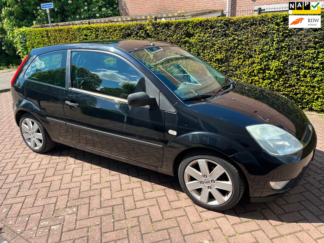 Ford Fiesta - 1.3 Futura |AIRCO| NIEUWE APK| - AutoWereld.nl