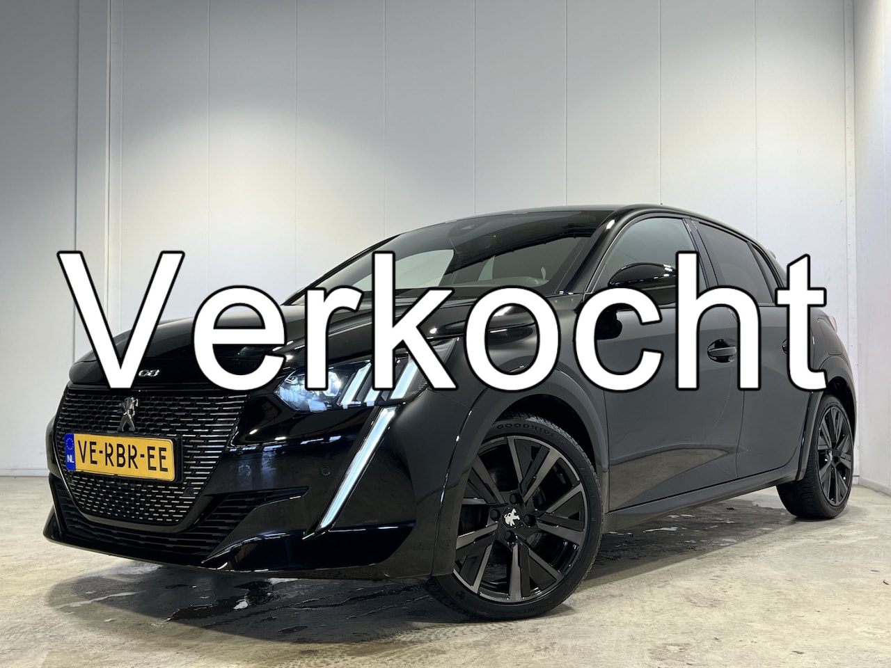 Peugeot 208 - 1.2 Turbo GT | Navigatie/Apple Carplay/Android Auto | LM Velgen 17" | Achteruitrijcamera e - AutoWereld.nl