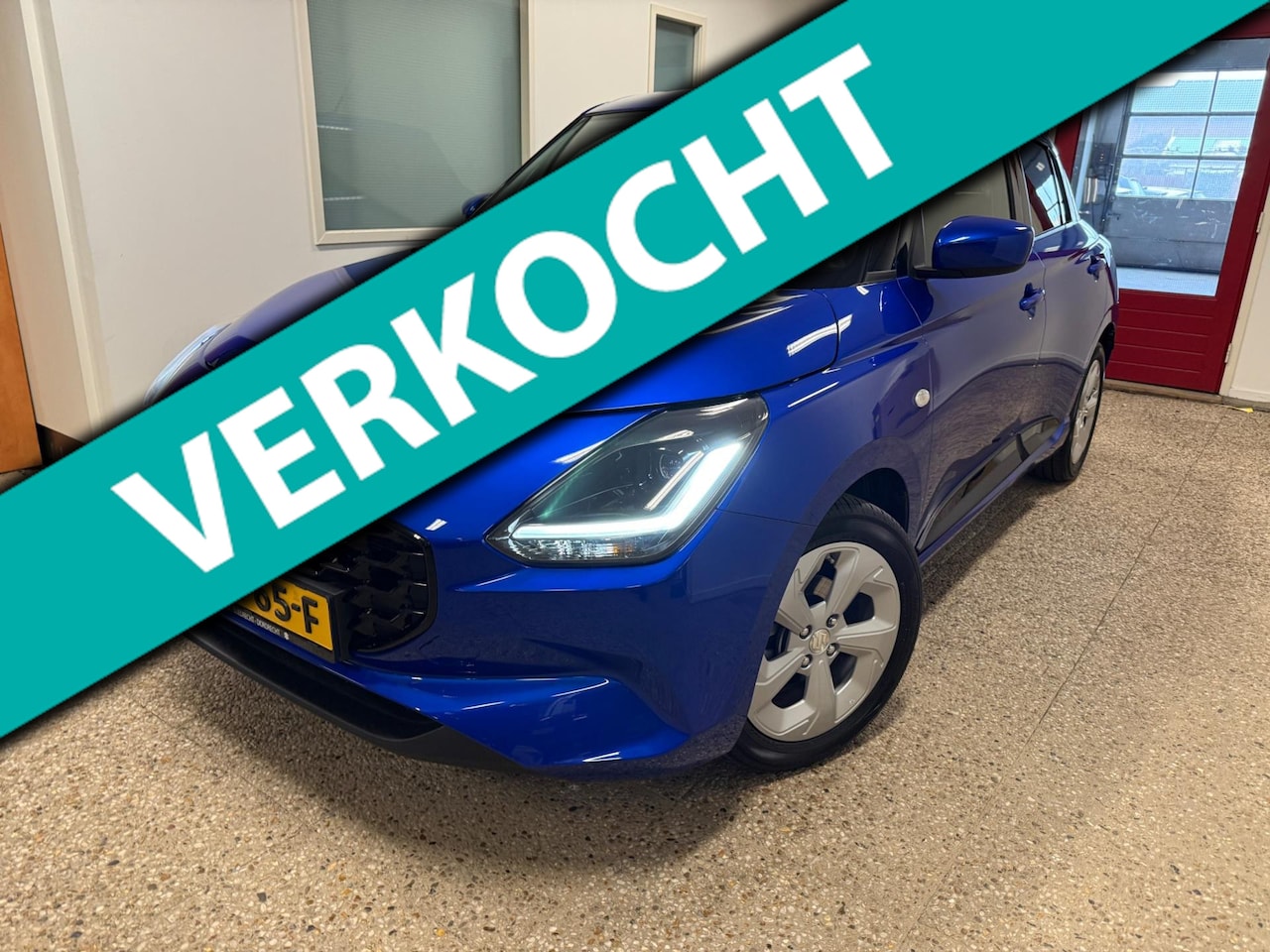 Suzuki Swift - 1.2 Select Smart Hybrid | Navi | Carplay | 10 jaar Garantie! - AutoWereld.nl