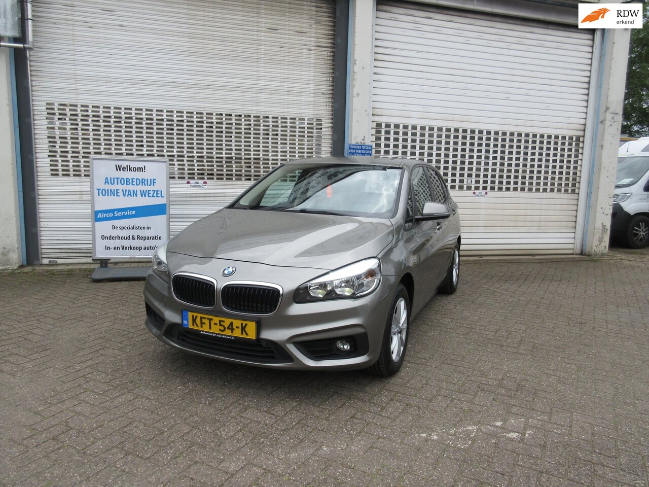 BMW 2-serie Active Tourer - 218i Centennial High Executive 1ste eig leer panorama dak - AutoWereld.nl