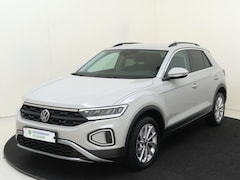 Volkswagen T-Roc - 1.0 TSI Life | Keyless | Parkeerassistent | Adaptieve cruise control | Achteruitrijcamera