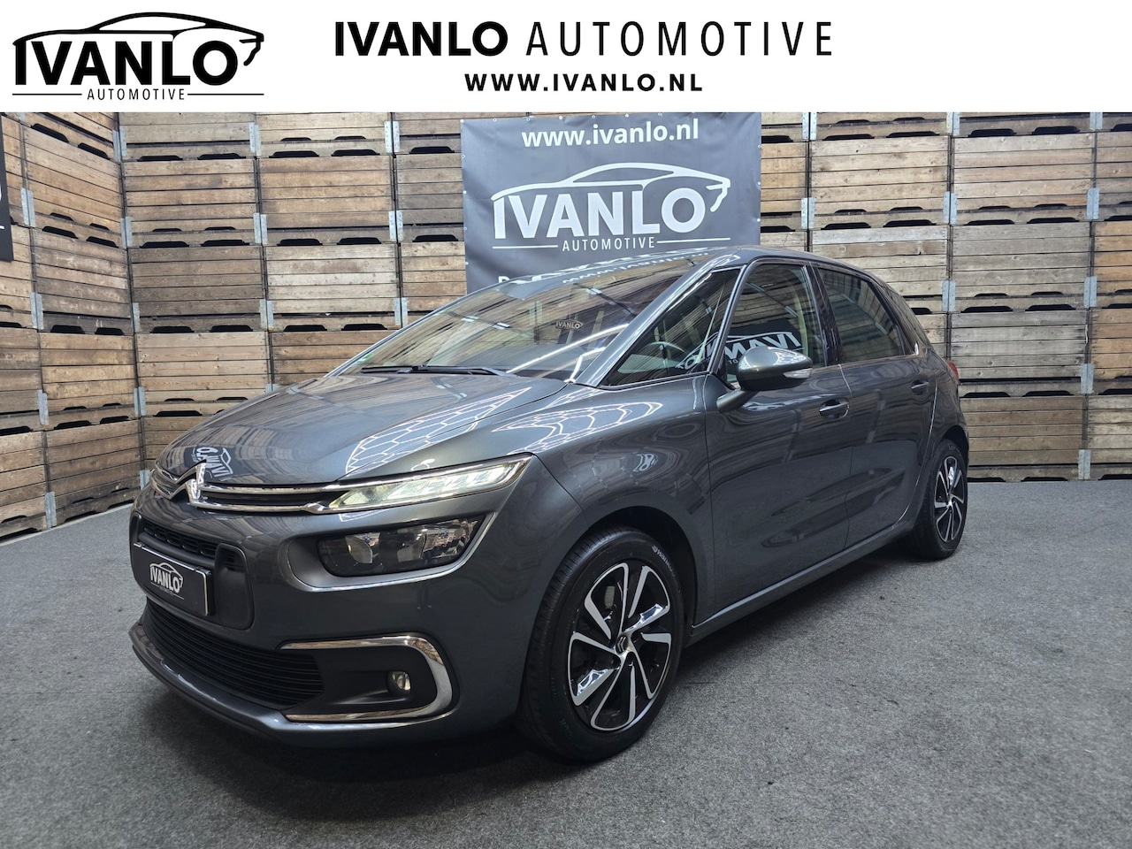 Citroën C4 Picasso - 1.6 e-THP Exclusive Navi Pdc Clima LED LM Trekhaak - AutoWereld.nl