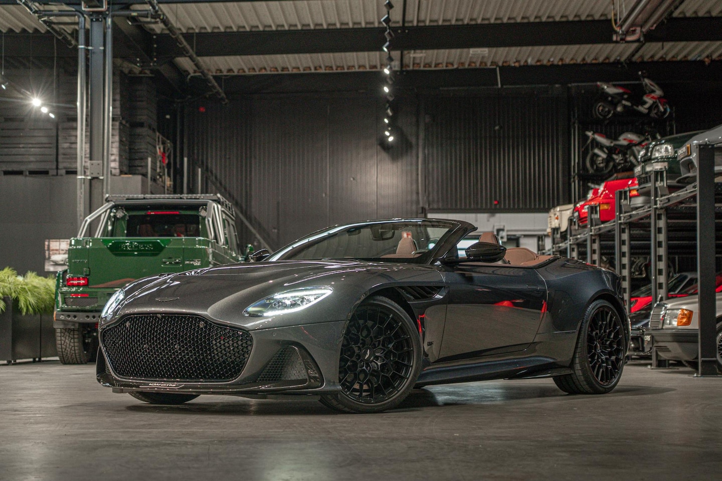 Aston Martin DBS Volante - 5.2 V12 | ULITMATE 770 | 1 of 199 | Carbon | Carb Bucket Seats | - AutoWereld.nl
