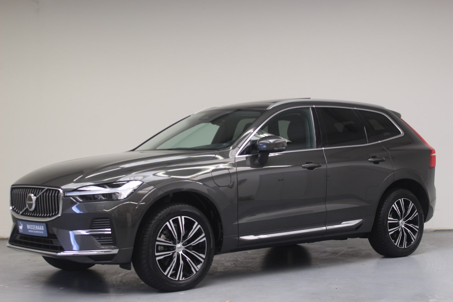 Volvo XC60 - T6 Plug-in hybrid AWD Inscription | Rijklaarprijs | Trekhaak | Long Range | - AutoWereld.nl