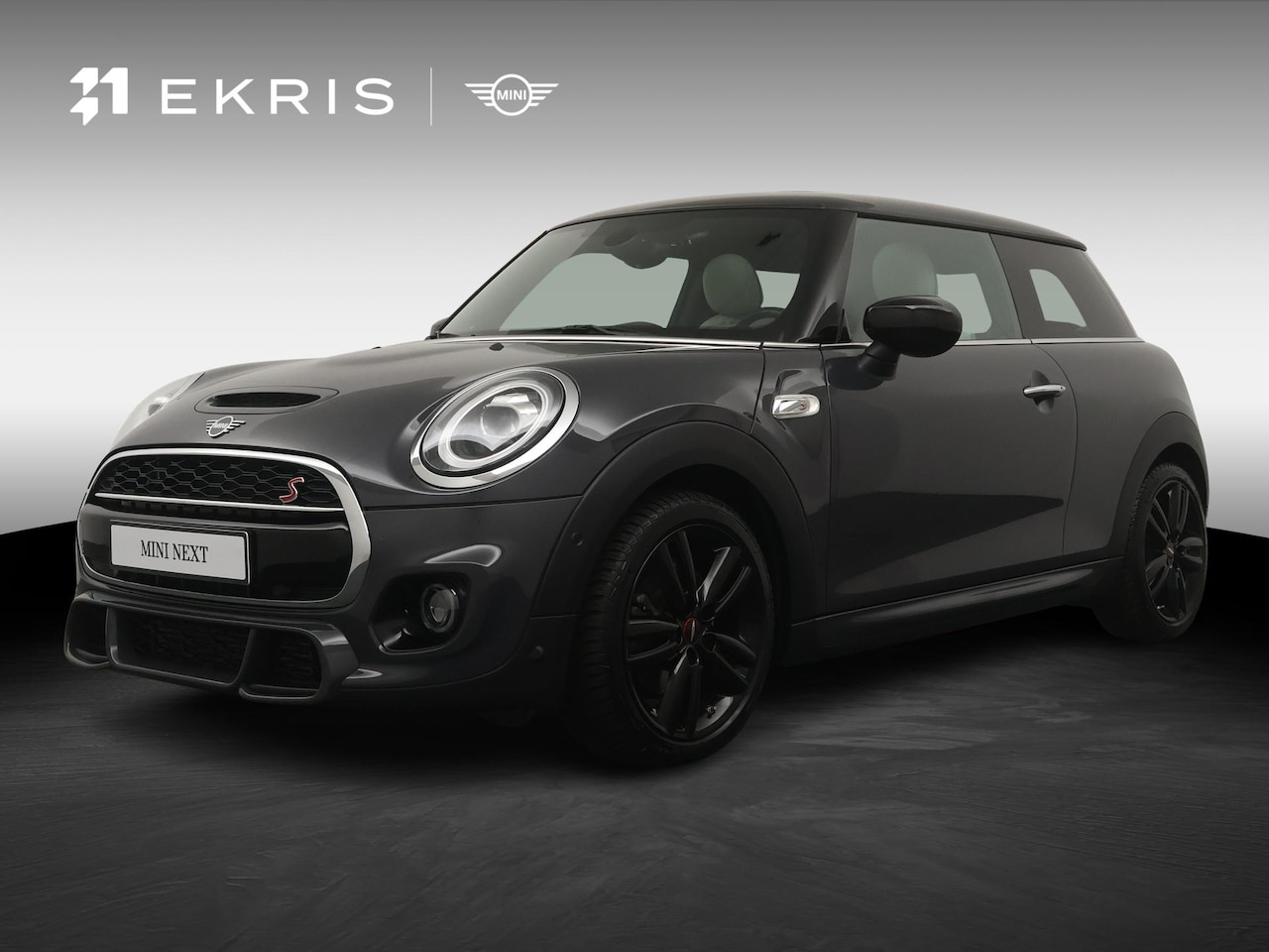 MINI Cooper S - 3-deurs JCW-pakket | Panoramadak | Harman Kardon | Apple Carplay | Stoelverwarming - AutoWereld.nl