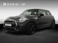 MINI Cooper S - 3-deurs JCW-pakket | Panoramadak | Harman Kardon | Apple Carplay | Stoelverwarming