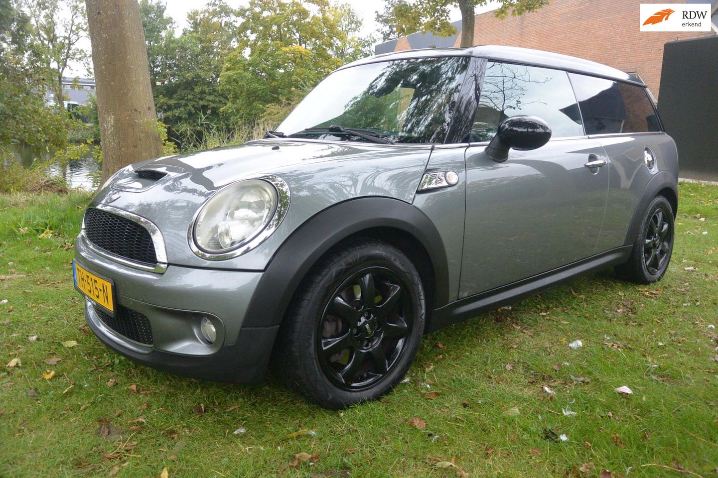 MINI Clubman - Mini 1.6 Cooper S / airco / cruise / leer / panorama - AutoWereld.nl