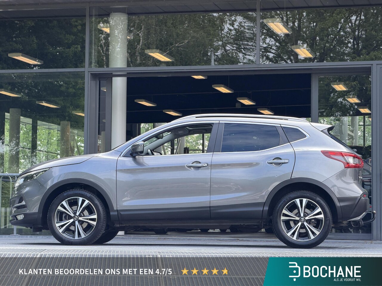 Nissan Qashqai - 1.3 DIG-T N-Connecta | Trekhaak | Verwarmbare voorruit en Voorstoelen | Panoramadak | - AutoWereld.nl