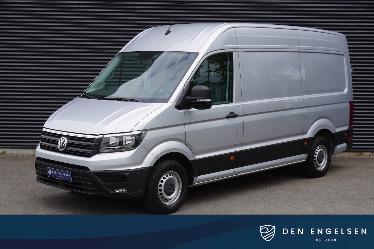 Volkswagen Crafter - 177pk L3H3/L2H2 Trekhaak Apple Carplay Navigatie Camera Parkeersensoren Cruise control - AutoWereld.nl