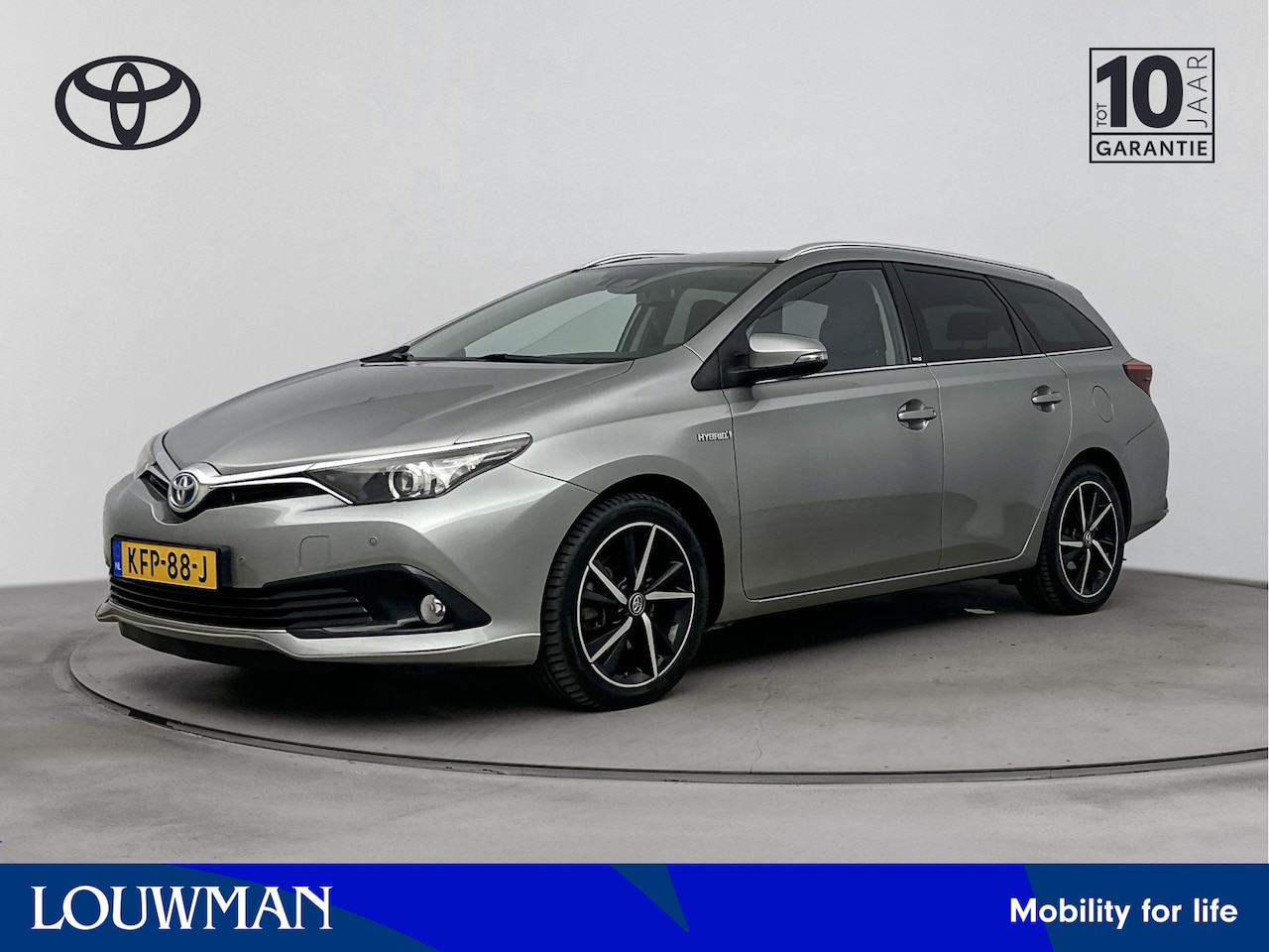 Toyota Auris Touring Sports - 1.8 Hybrid Executive Go | PDC voor en achter | Navigatie | Stoelverwarming | - AutoWereld.nl
