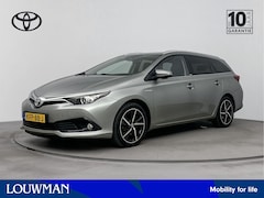 Toyota Auris Touring Sports - 1.8 Hybrid Executive Go | PDC voor en achter | Navigatie | Stoelverwarming |