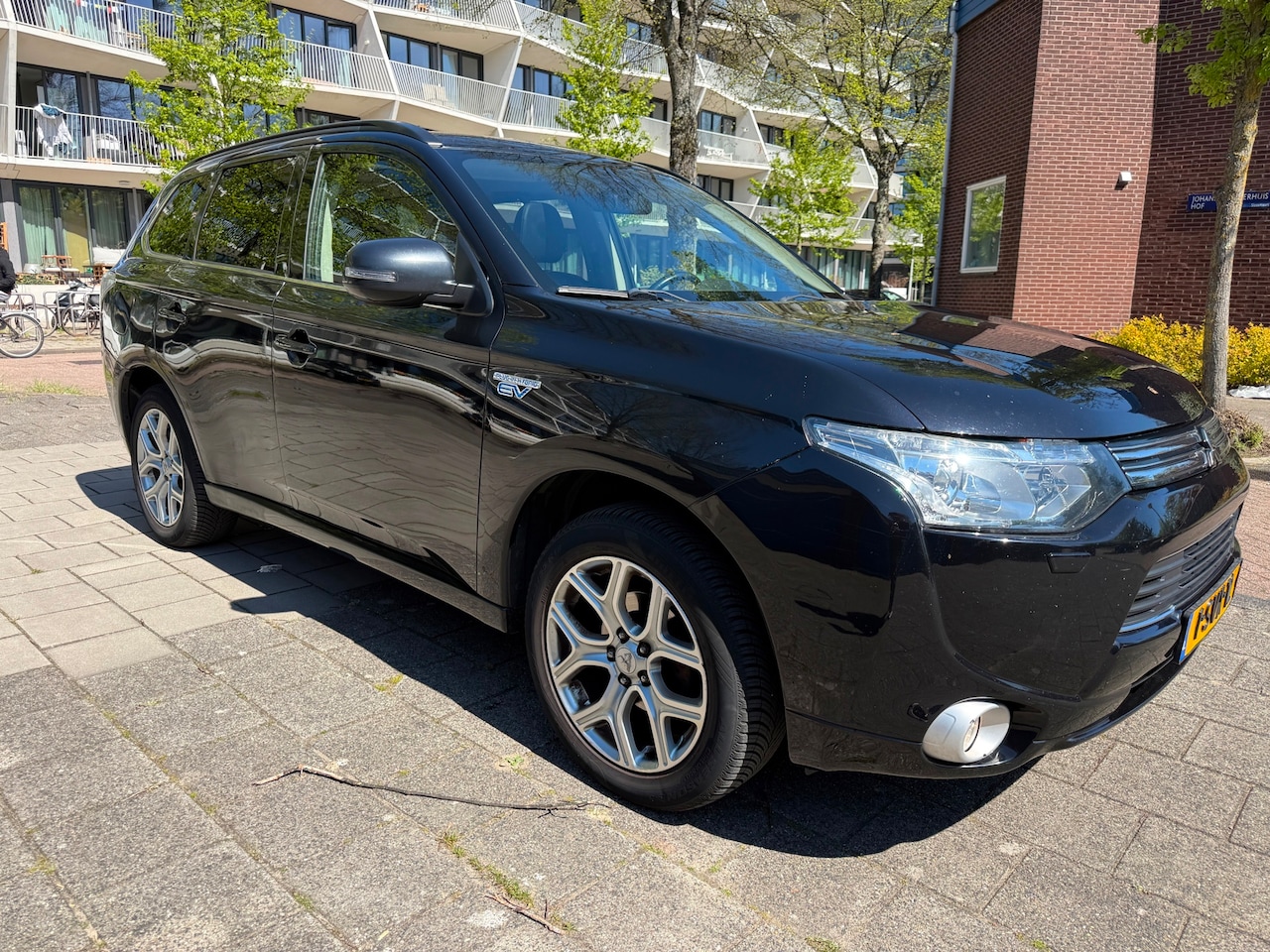 Mitsubishi Outlander - 2.0 PHEV Instyle Black Edition - AutoWereld.nl