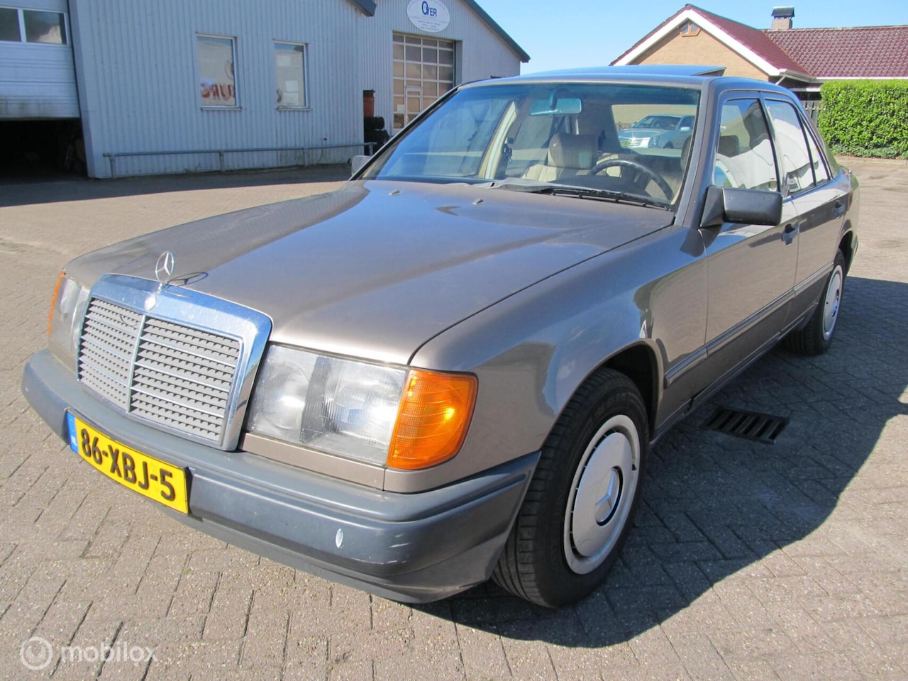 Mercedes-Benz 300-serie - 300 E, oktober belastingvrij, LPG,Automaat - AutoWereld.nl