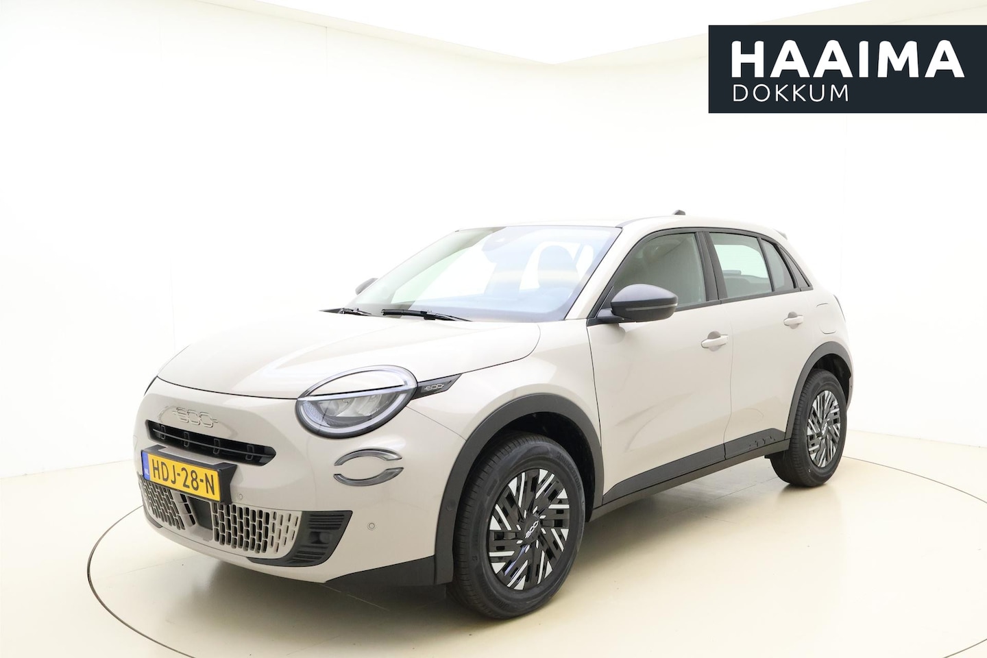 Fiat 600 - 1.2 Hybrid Urban 136 PK | Navigatie | Keyless | Climate control | Lichtmetalen velgen | Pa - AutoWereld.nl