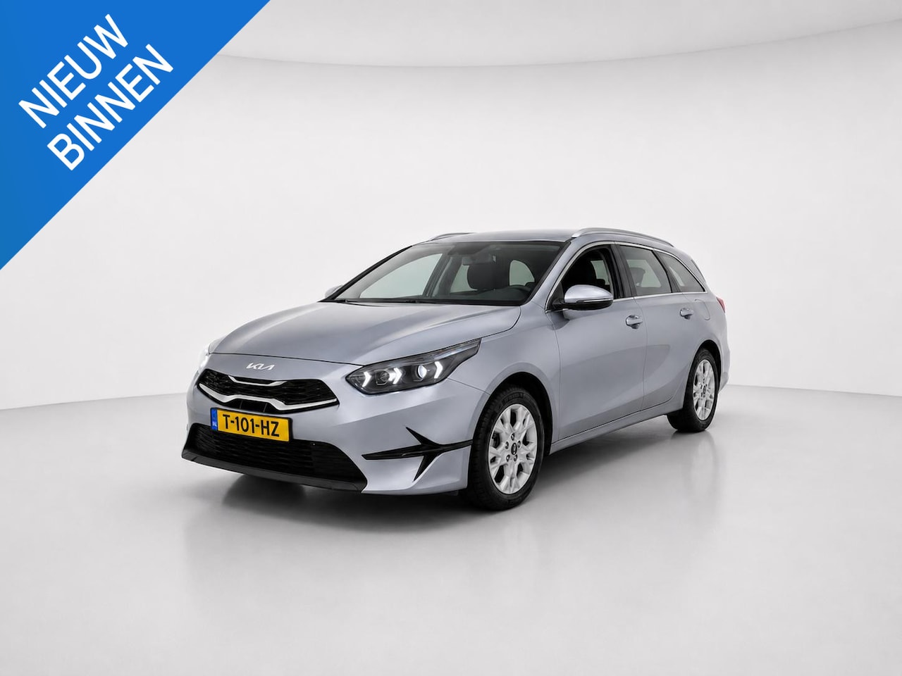 Kia Cee'd Sportswagon - CEED 1.5 T-GDI DYNAMICLINE I APPLE CARPLAY I P-CAMERA I CLIMATE CONTROL I NAVIGATIESYSTEEM - AutoWereld.nl